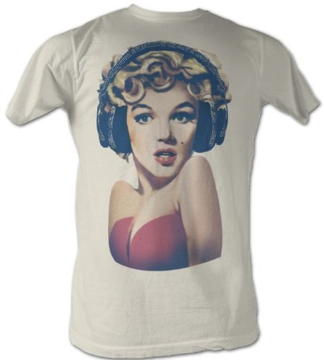 Headphones Marilyn Monroe shirt